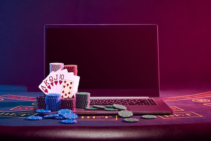 Free-spin bonus feature with active multiplier Free spins bonus feature triggered with multiplier display